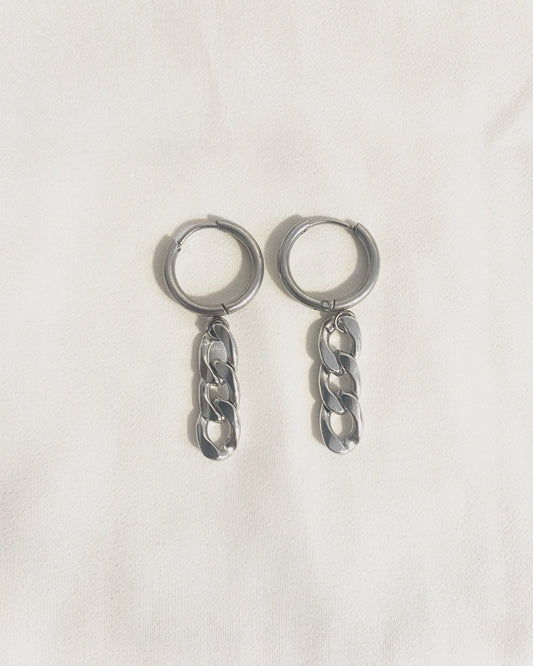 Boucles | June